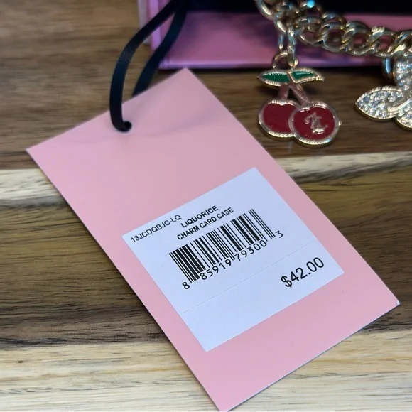 Card Case - Picture 4 of 7